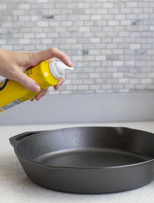 Lodge Seasoning Spray Oil - Image 3